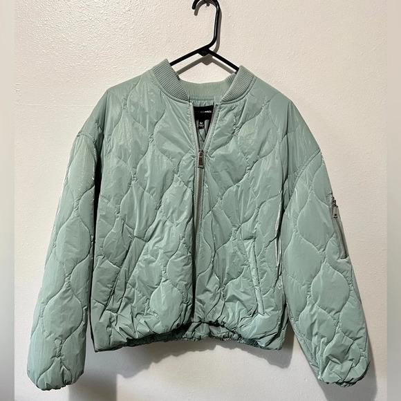 Steve Madden NWT Jade Vida Puffer Jacket - Medium - Picture 6 of 11